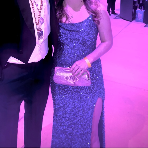 FORMAL/BALL GOWN DRESS - Picture 6 of 7